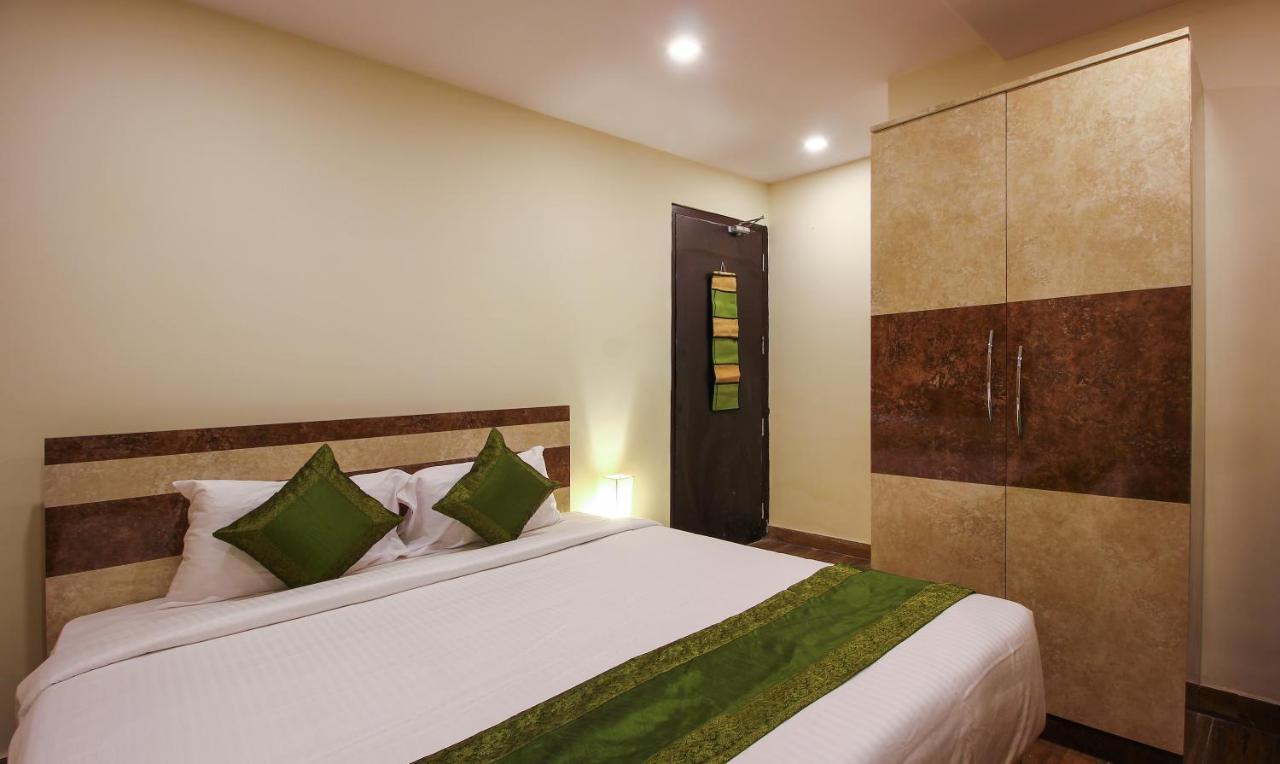Treebo Address Inn, Banjara Hills ไฮเดอราบัด ภายนอก รูปภาพ