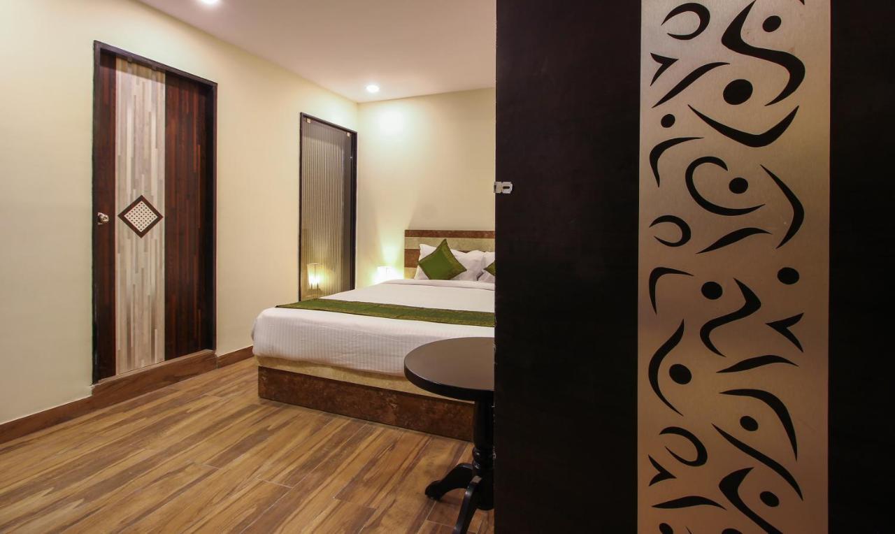 Treebo Address Inn, Banjara Hills ไฮเดอราบัด ภายนอก รูปภาพ