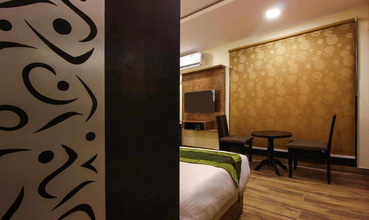 Treebo Address Inn, Banjara Hills ไฮเดอราบัด ภายนอก รูปภาพ
