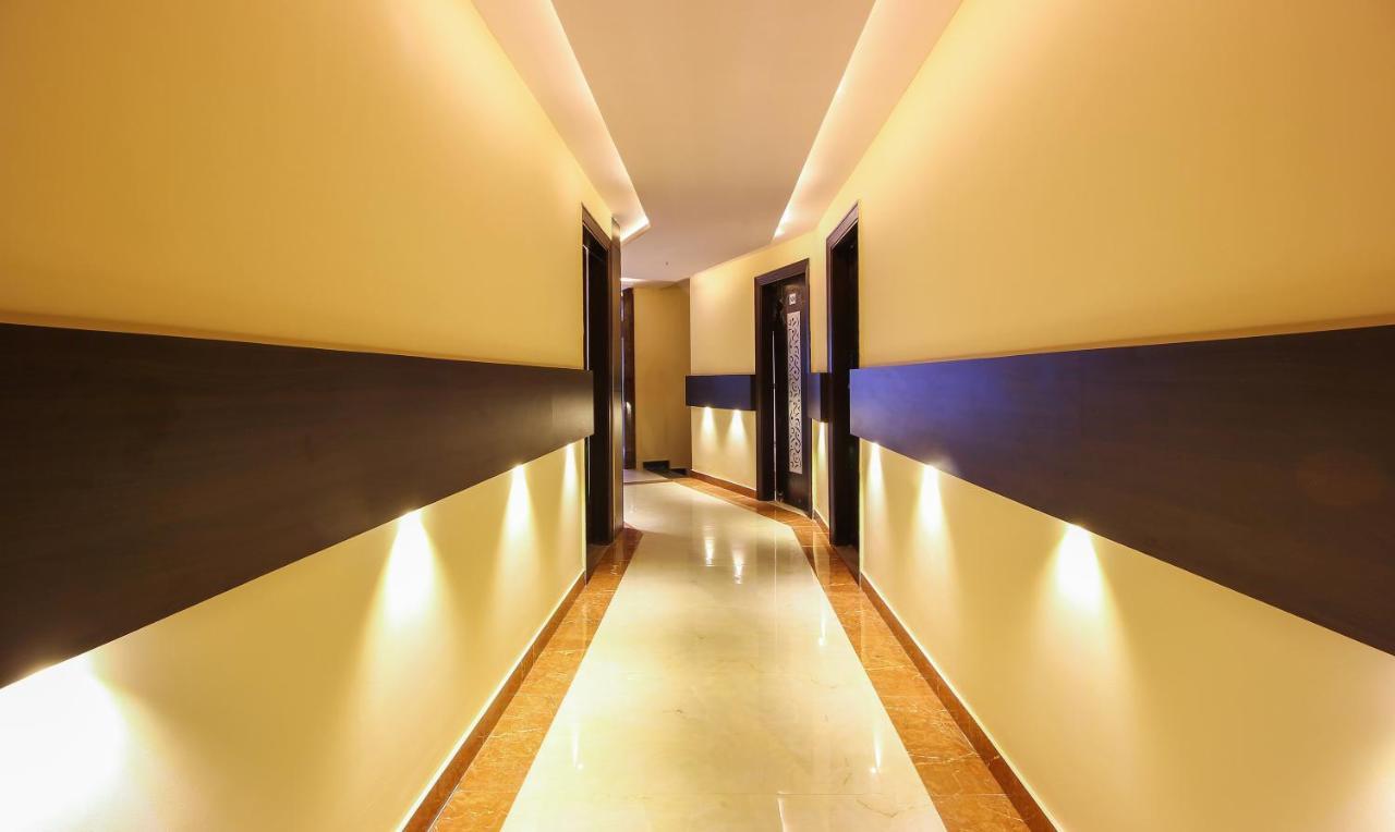 Treebo Address Inn, Banjara Hills ไฮเดอราบัด ภายนอก รูปภาพ